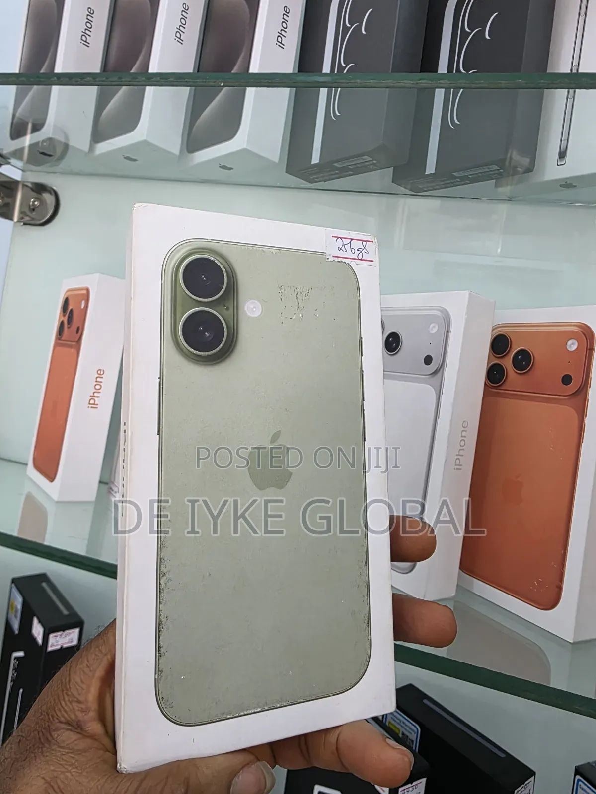 New Apple iPhone 16 256 GB Green