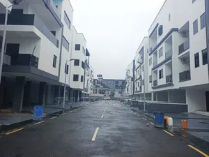 4bdrm Maisonette in Ikeja Gra Lagos for rent
