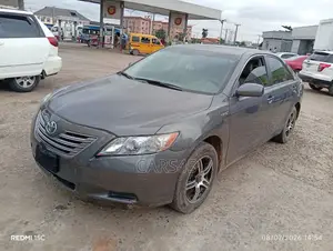 Toyota Camry 2006 Gray