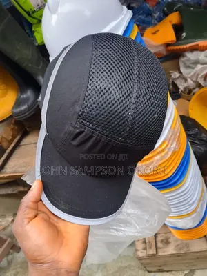 Safety Bump Cap Black
