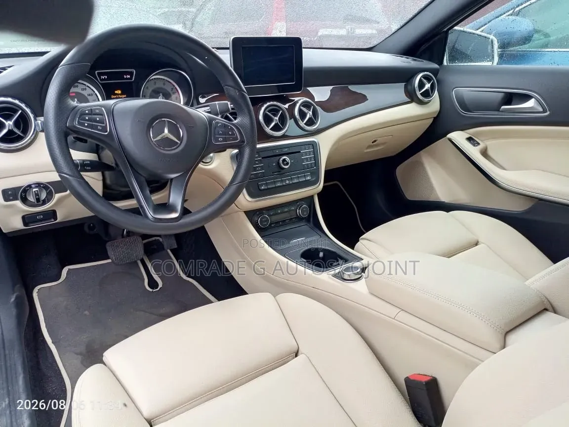 Mercedes-Benz GLA 250 2016 White