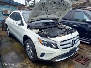 Mercedes-Benz GLA 250 2016 White