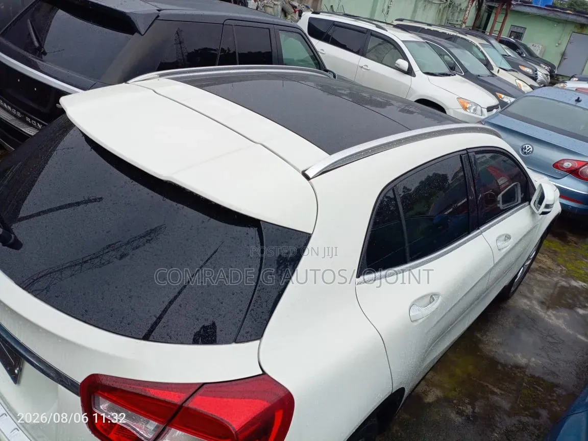 Mercedes-Benz GLA 250 2016 White