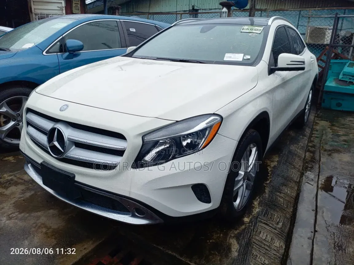 Mercedes-Benz GLA 250 2016 White