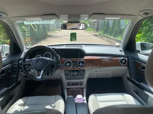 Mercedes-Benz GLK-Class 350 SUV 2013 White