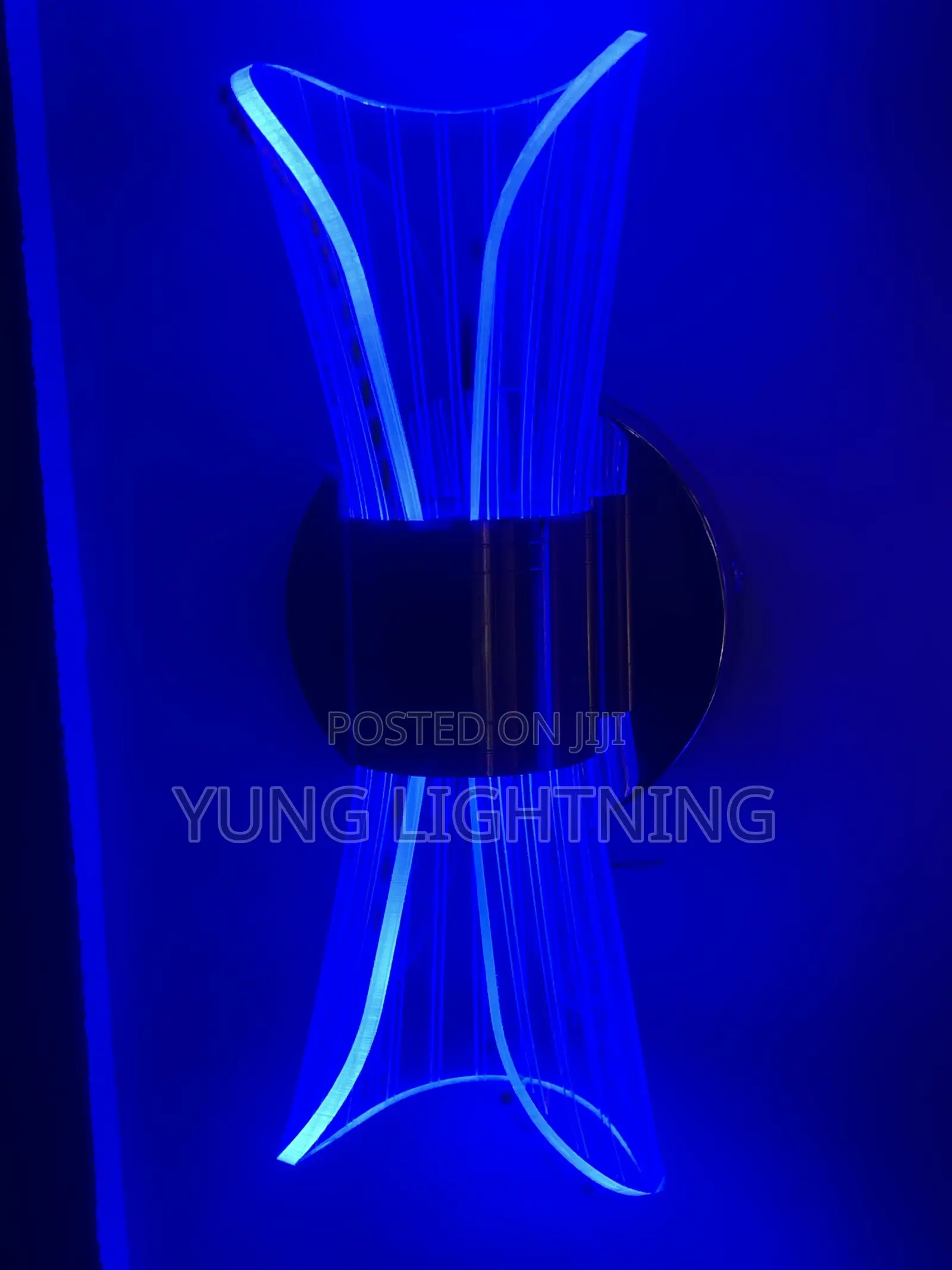 Modern Gold Double-Sided LED Wall Light Luxury Indoor Wall Lamp