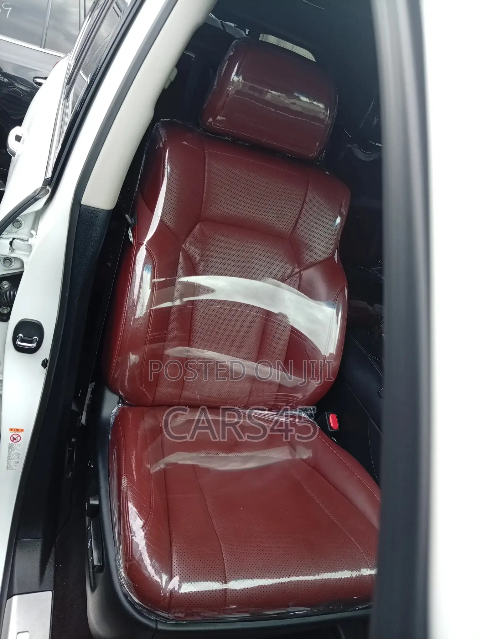 Lexus LX 2019 White