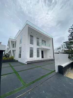 5bdrm Duplex in Osapa London Lekki for sale