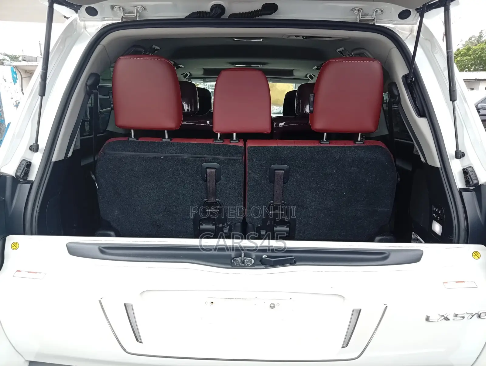 Lexus LX 2019 White