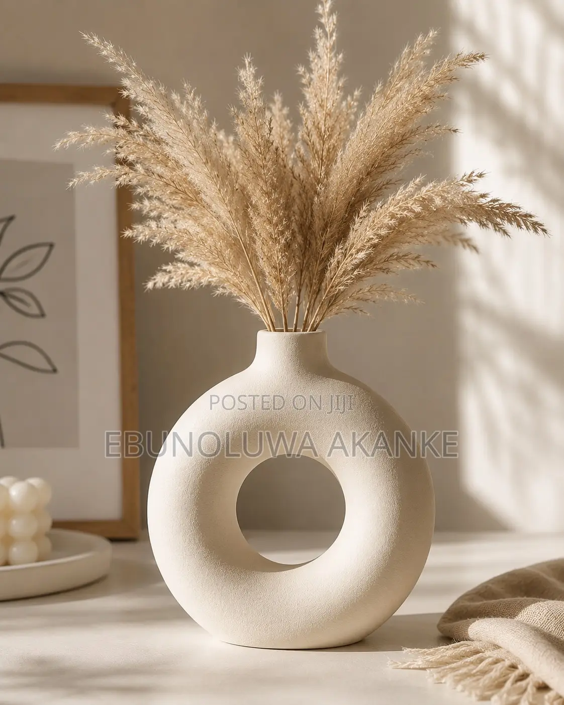 Doughnut Vase