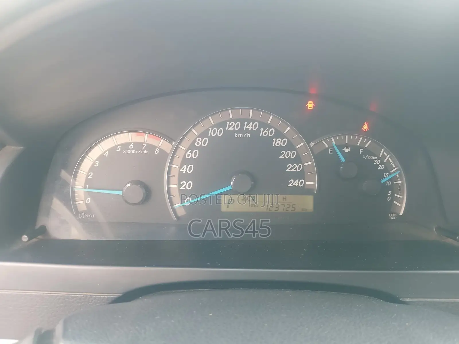 Toyota Camry 2016 Gray