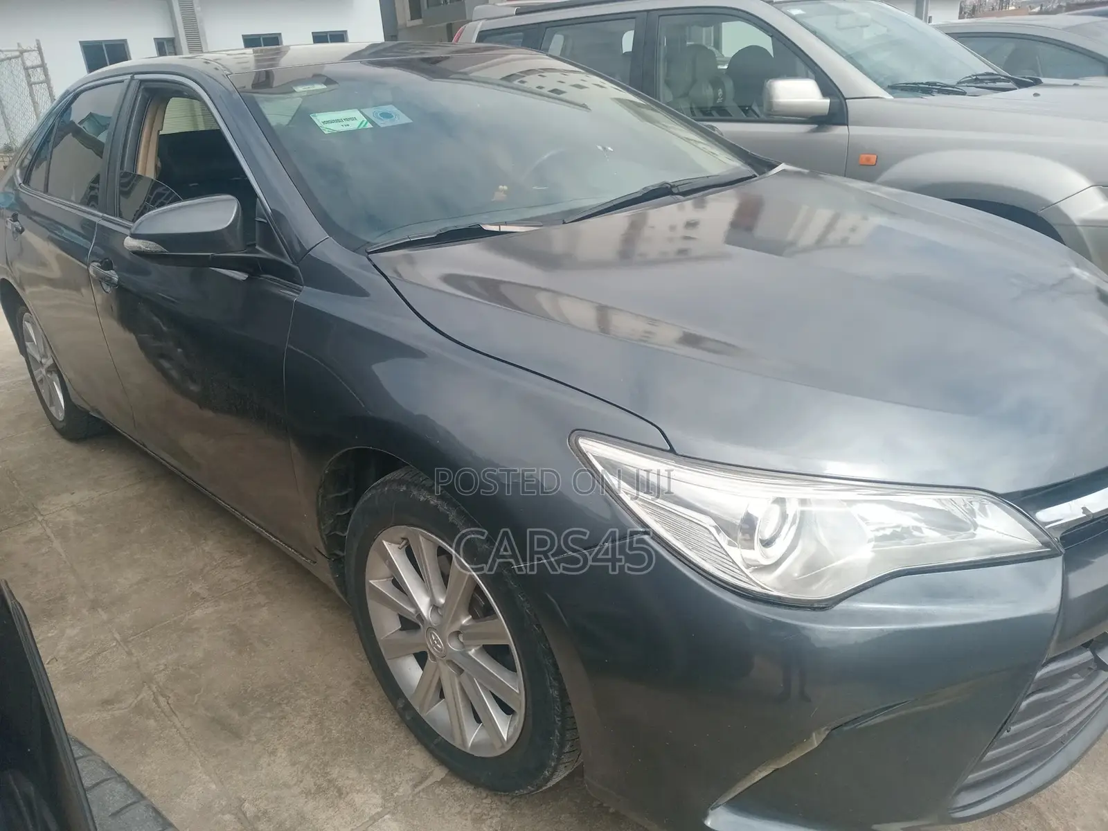 Toyota Camry 2016 Gray