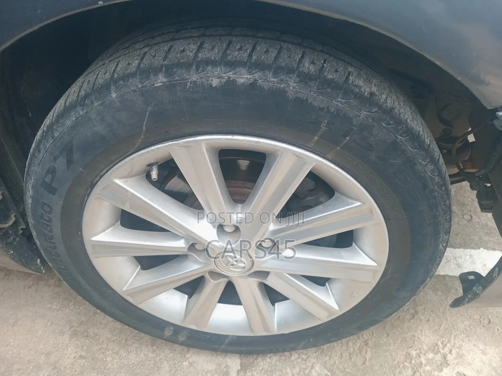 Toyota Camry 2016 Gray