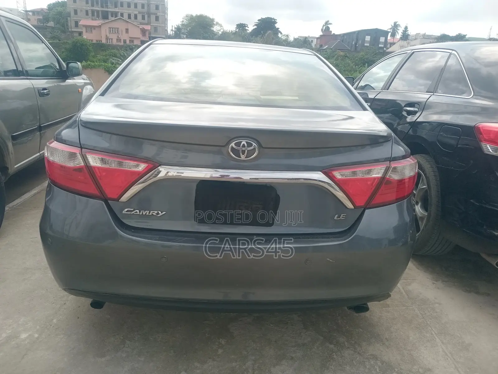 Toyota Camry 2016 Gray