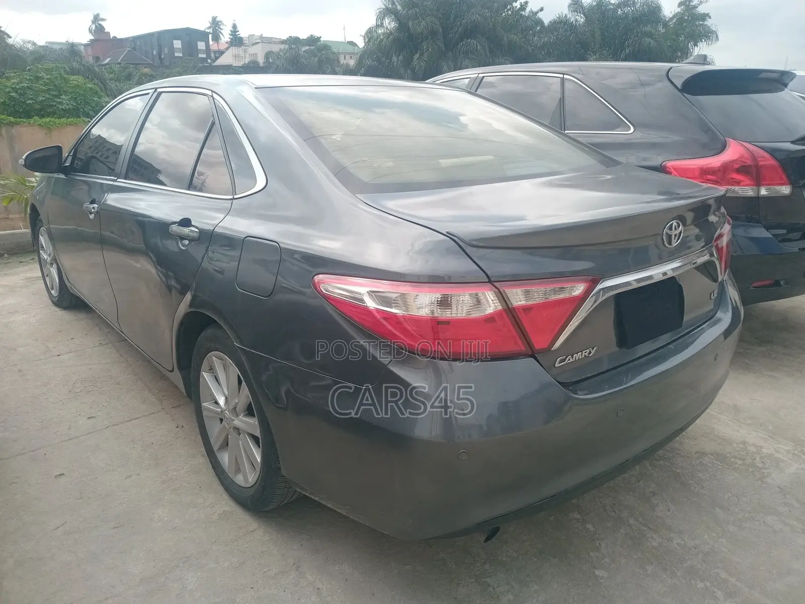 Toyota Camry 2016 Gray