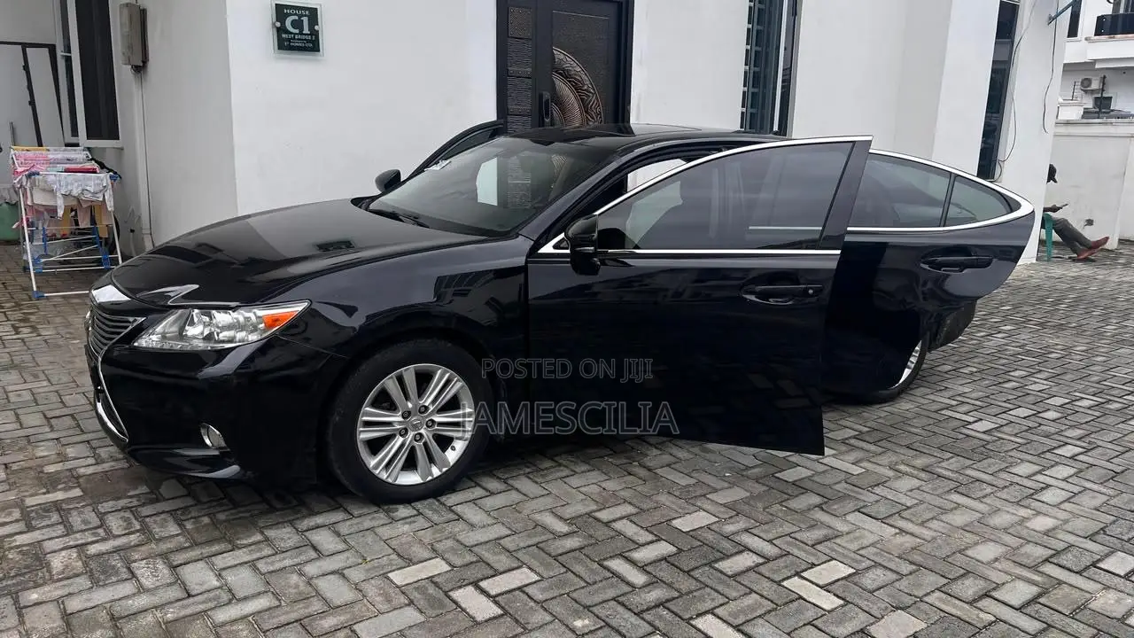 Lexus ES 2014 Black