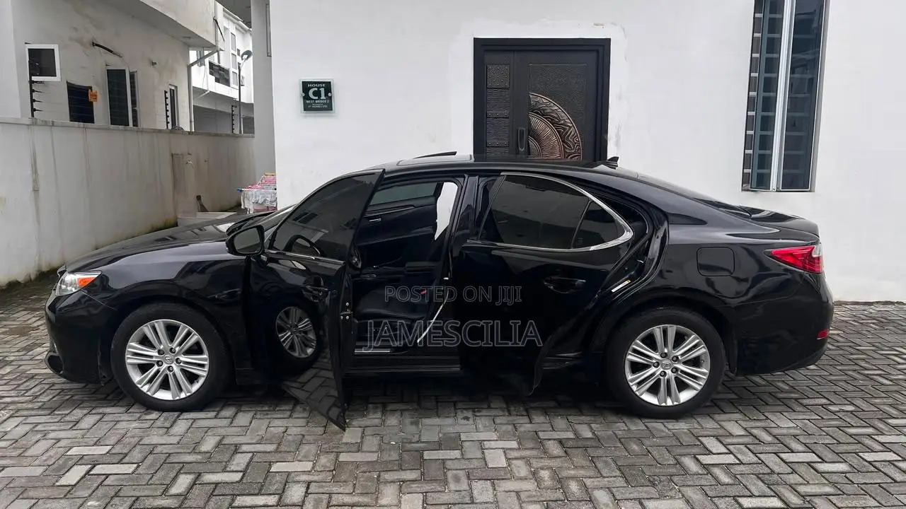 Lexus ES 2014 Black