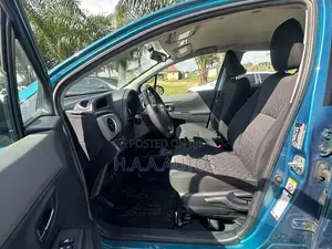Toyota Yaris SE Hatchback 5dr 2014 Blue