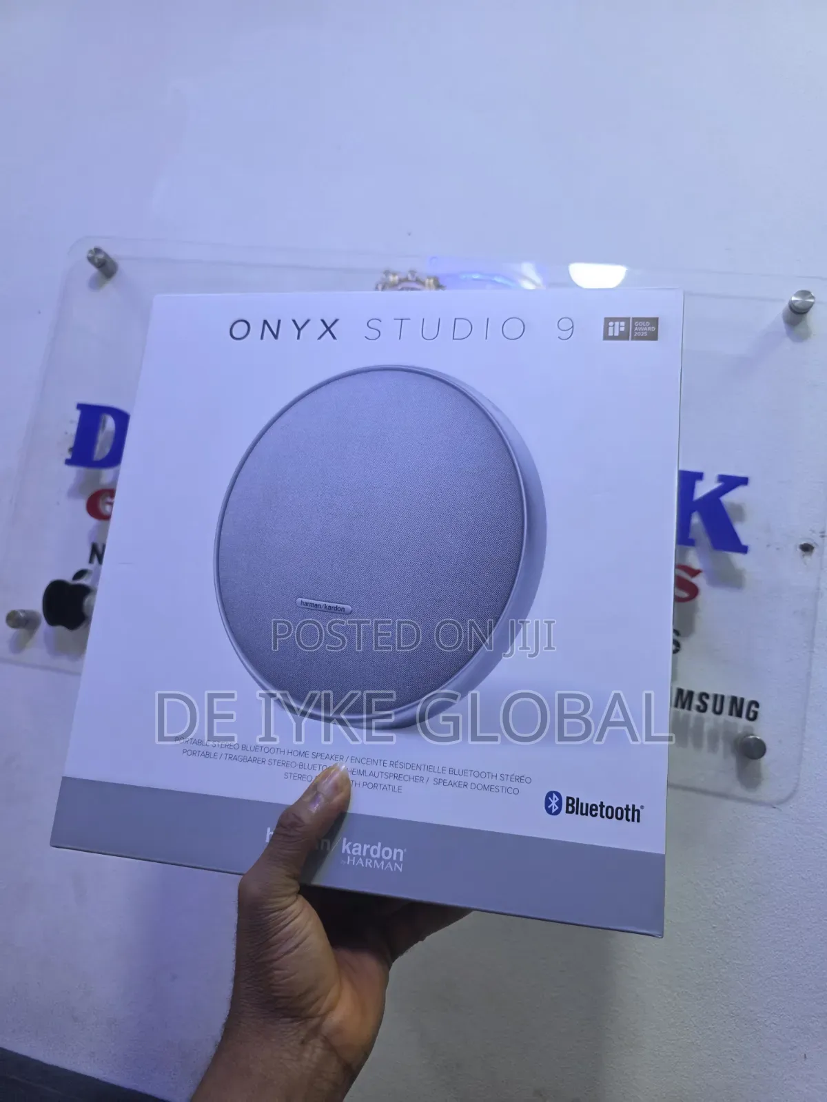 Onyx Studio 9