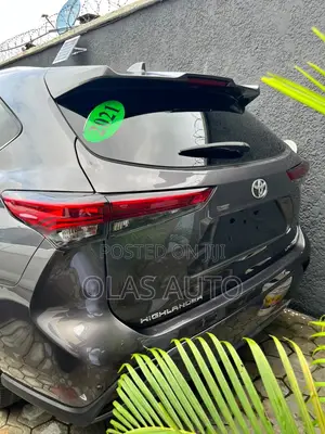 Toyota Highlander 2021 Gray
