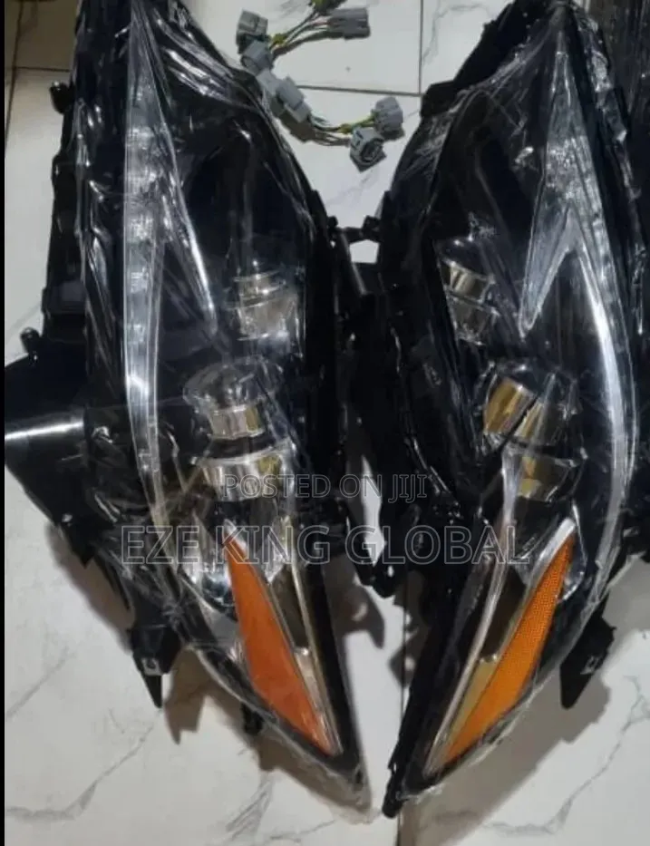 Lexus ES350 2018 Head Light