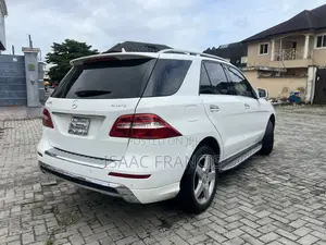 Mercedes-Benz M Class ML350 4dr SUV (3.5L 6cyl 7A) 2015 White