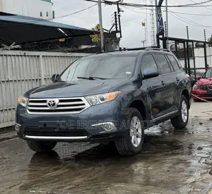 Toyota Highlander Limited 2012 Gray