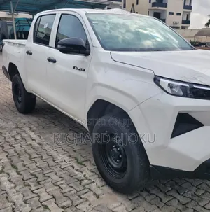 New Toyota Hilux 2026 White
