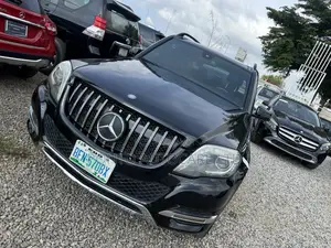 Mercedes-Benz GLK-Class 350 SUV 2013 Black