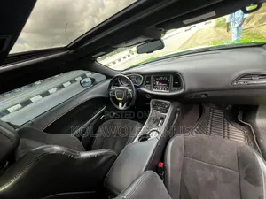 Dodge Challenger 2017 Orange