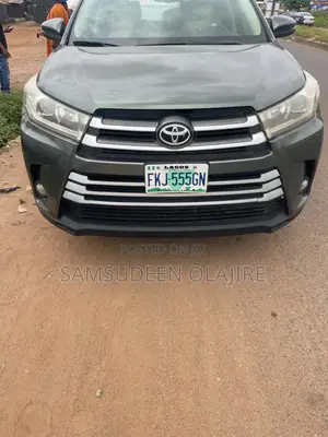 Toyota Highlander Limited Platinum 4dr SUV (3.5L 6cyl 6A) 2015 Green