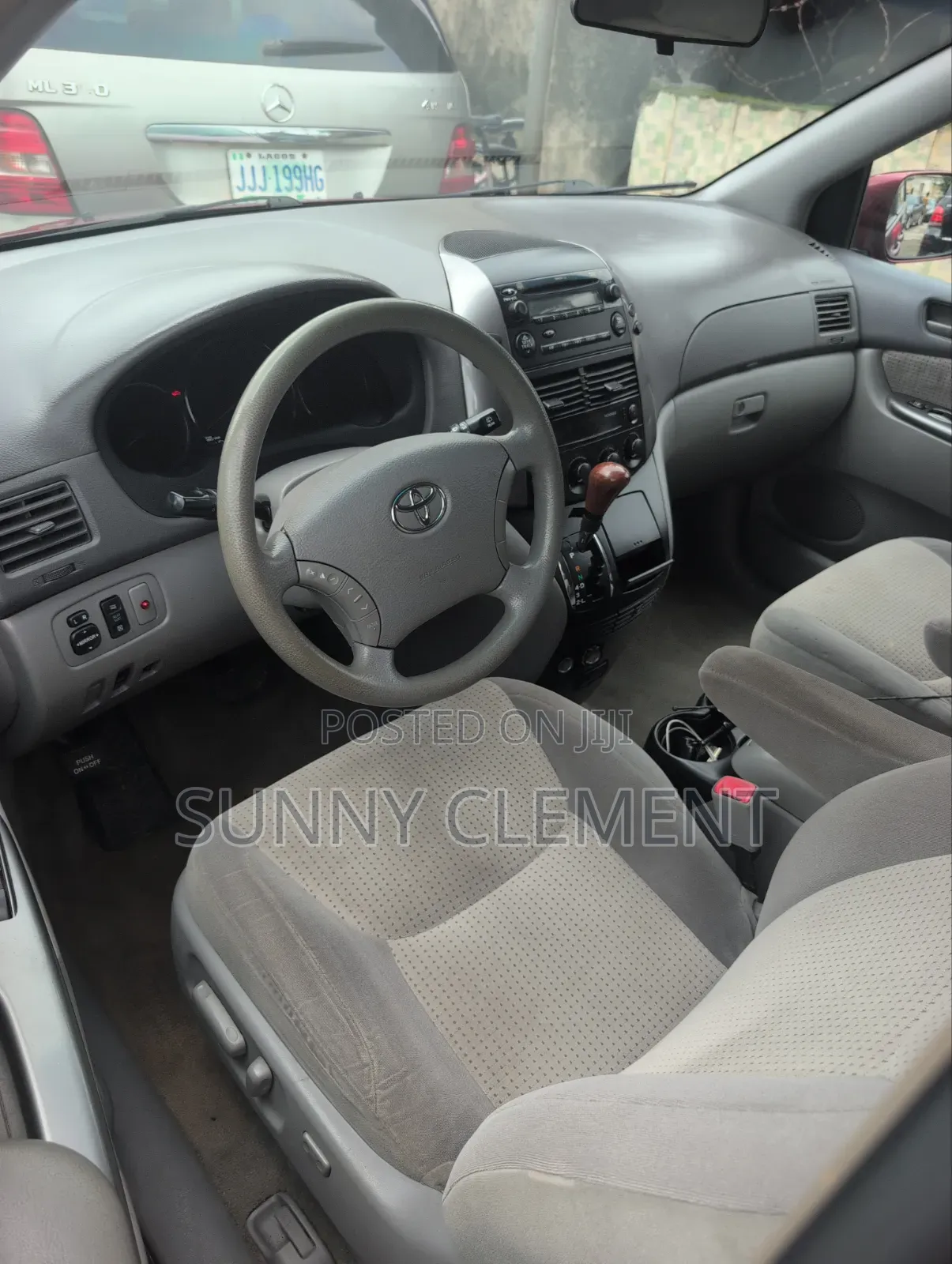 Toyota Sienna 2008 Red