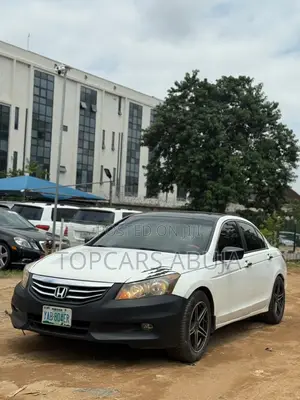 Honda Accord 2009 White