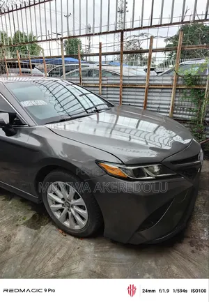 Toyota Camry 2018 Gray
