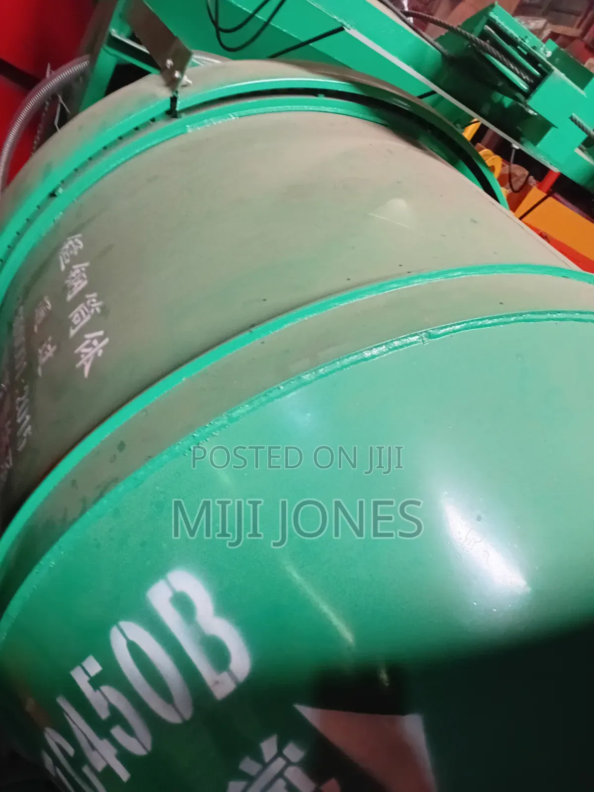*Jzc350 Self-Loading Mixer – Perfect for Small Projects*