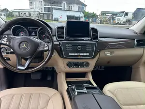 Mercedes-Benz GLE-Class 2016 Blue
