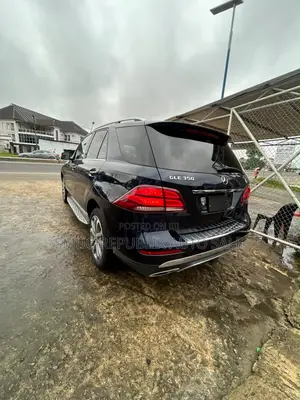 Mercedes-Benz GLE-Class 2016 Blue