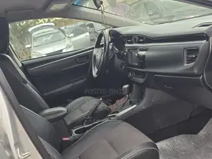 Toyota Corolla 2015 Silver