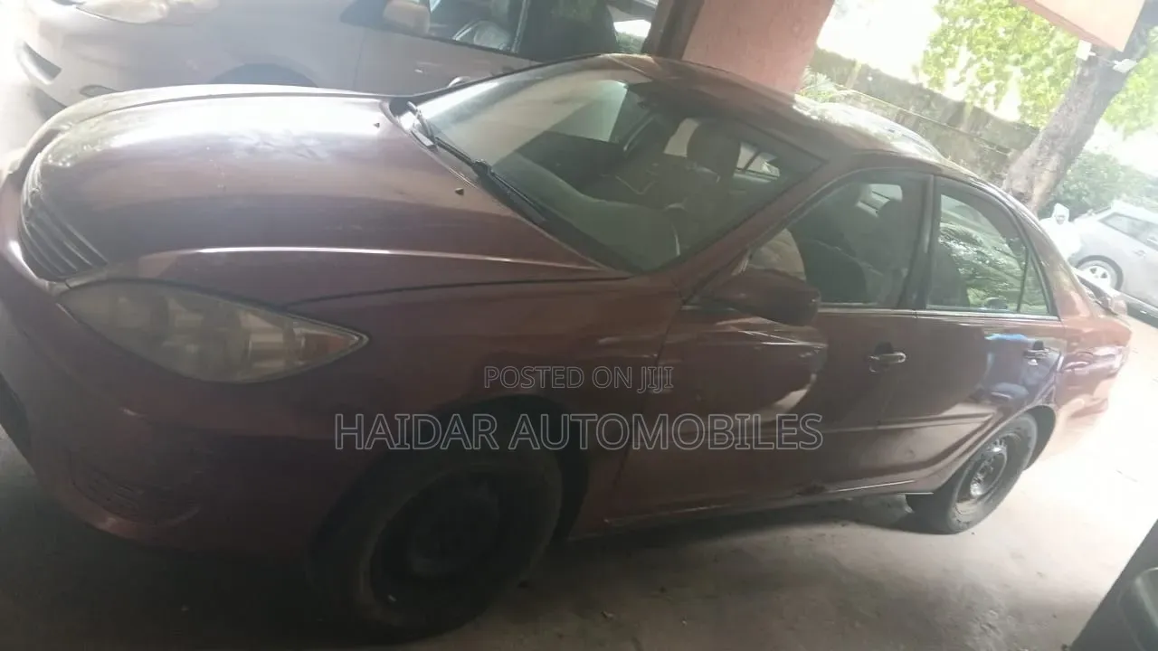 Toyota Camry 2006 Red