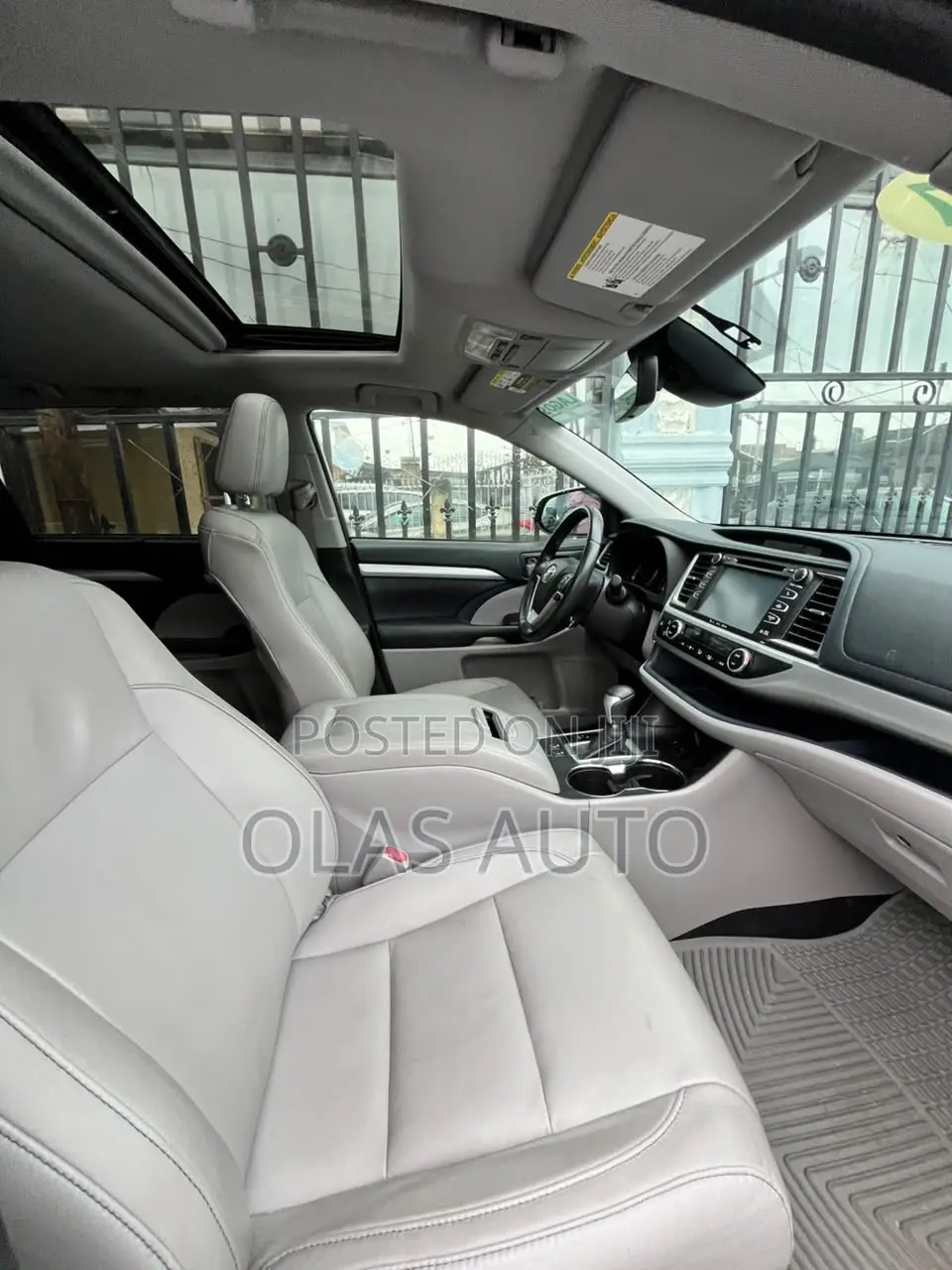 Toyota Highlander 2017 Silver