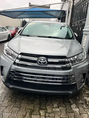 Toyota Highlander 2017 Silver