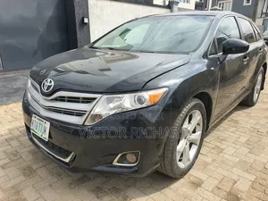 Toyota Venza XLE 2010 Black