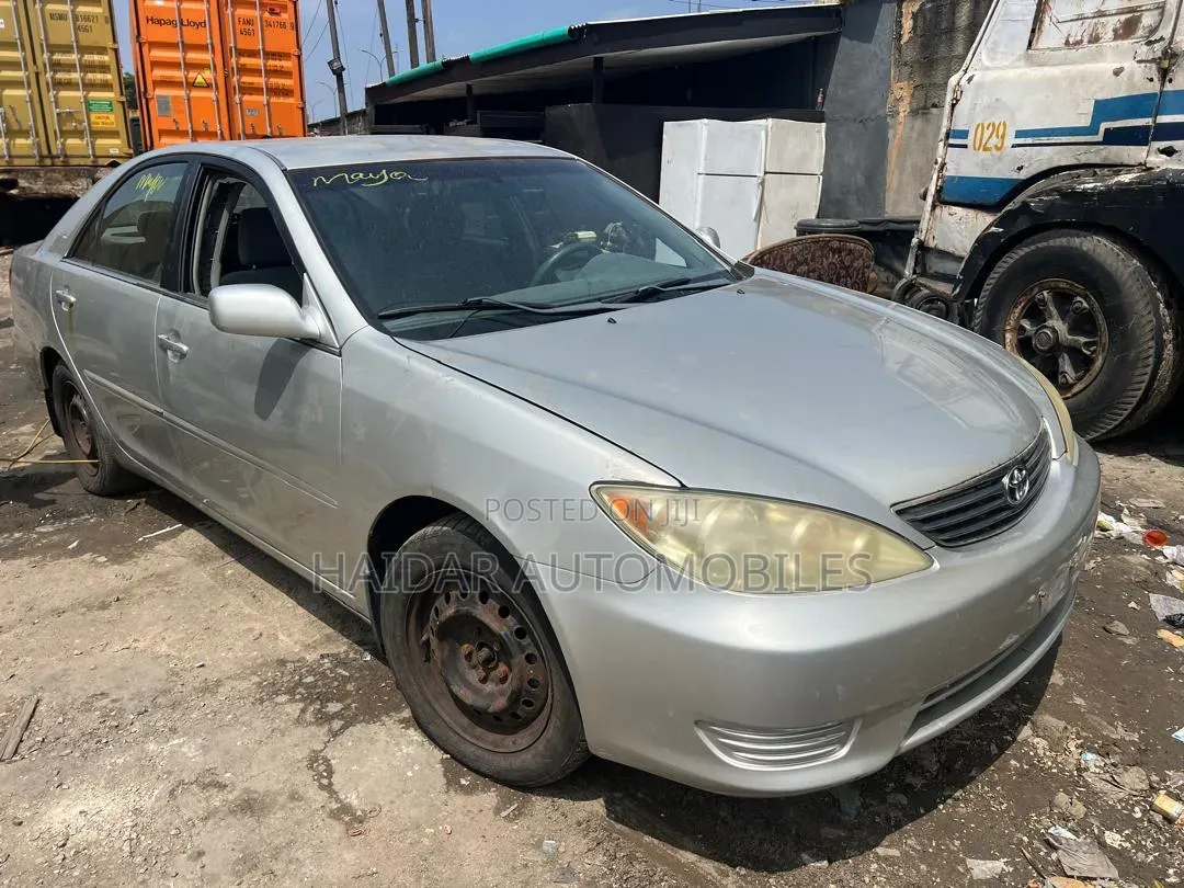 Toyota Camry 2006 Silver