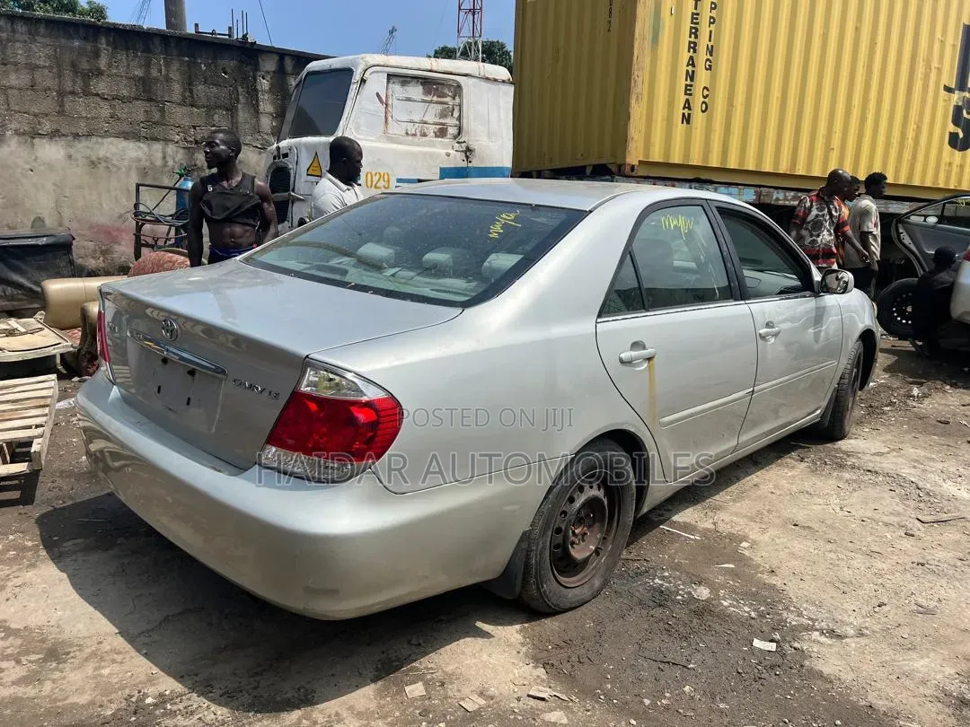 Toyota Camry 2006 Silver