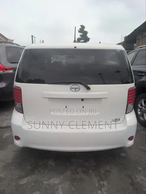 Scion xB 2012 White