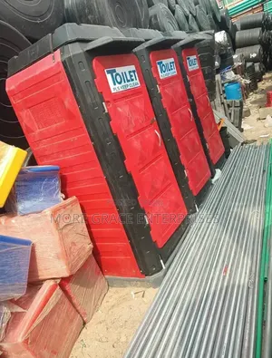 Mobile Toilet With Waste Holder and Overhead Tank