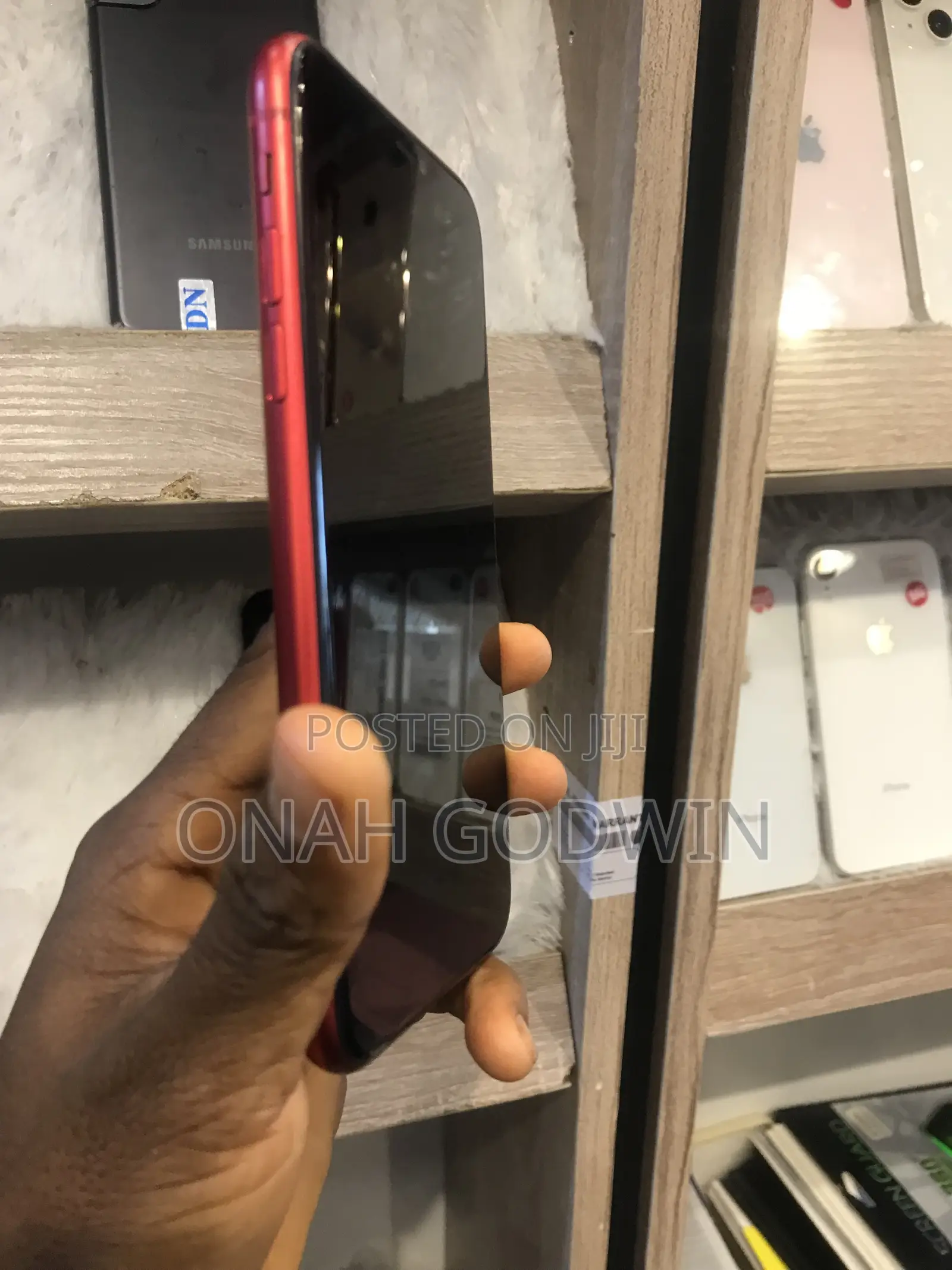 Apple iPhone 11 64 GB Red