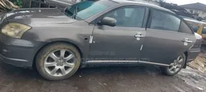 Toyota Avensis 2.0 VVT-i Sol 2007 Gray