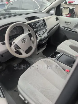 Toyota Sienna LE 8 Passenger 2012 Black