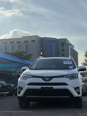 Toyota RAV4 Limited AWD (2.5L 4cyl 6A) 2016 White
